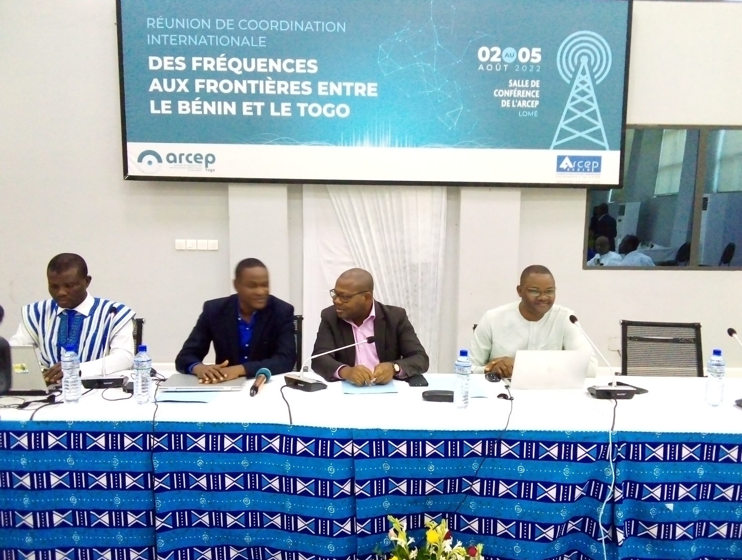 Communication électronique : vers une meilleure régulation des fréquences radioélectriques aux frontières entre le Bénin et leTogo