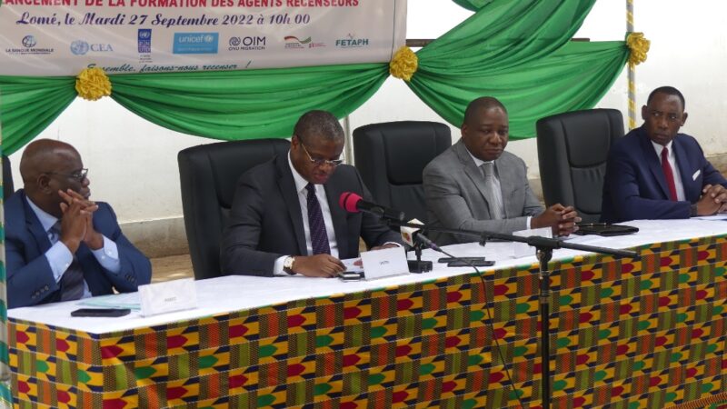 Togo/RGPH-5: la formation des agents recenseurs démarre avec la réception officielle de quinze mille tablettes