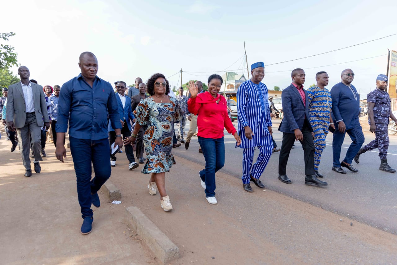 Togo/ Réhabilitation de la voirie urbaine d’Atakpamé et d’Anié : le Premier ministre constate l’évolution des travaux