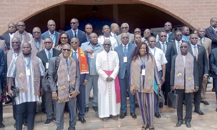 Doctrine sociale de l’ Eglise : la 2 ème Assemblée générale de l’ UNIAPAC-Afrique se tient à Lomé